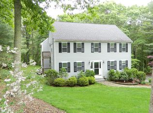 184 Riverside Dr, Norwell, MA 02061