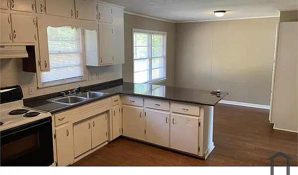 2500 Rochell Dr NW — Photo 10