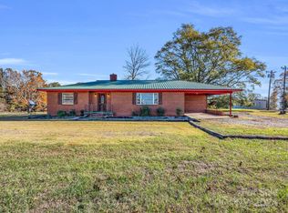 301 Doggett Rd, Forest City, NC 28043