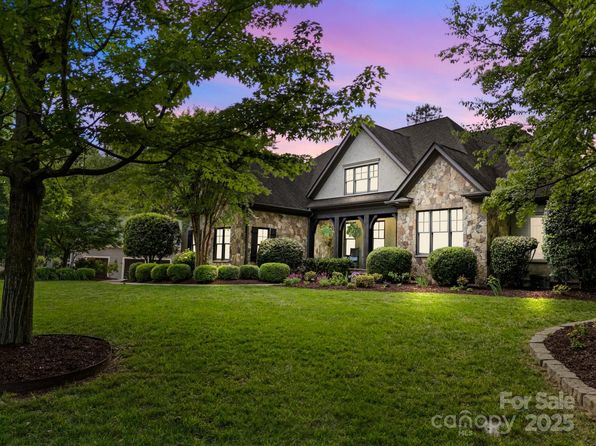 21305 Sandy Cove Rd, Cornelius, NC 28031