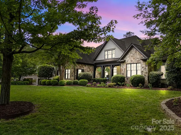 21305 Sandy Cove Rd, Cornelius, NC 28031