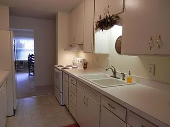 Very neat & clean kitchen