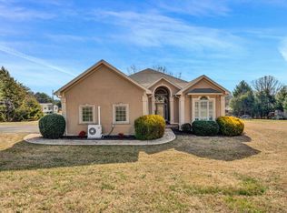 20 Stripers Landing Rd, Moneta, VA 24121