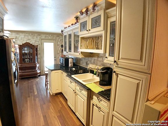 4th image of 104 Live Oak Dr
