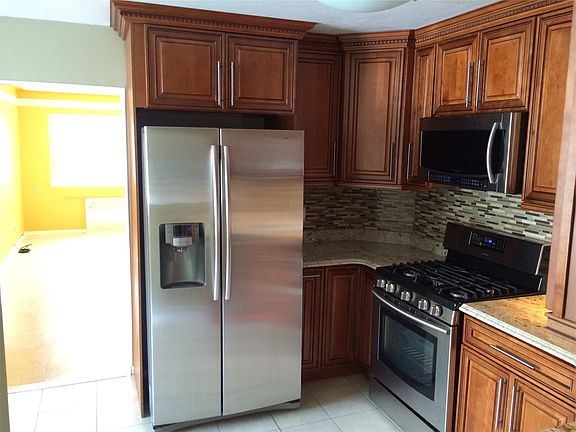 2nd image of 1770 E 92nd St