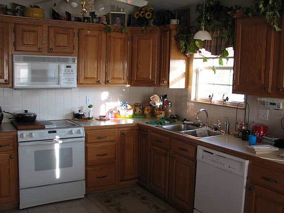 4th image of 2706 Lochinbar Ct