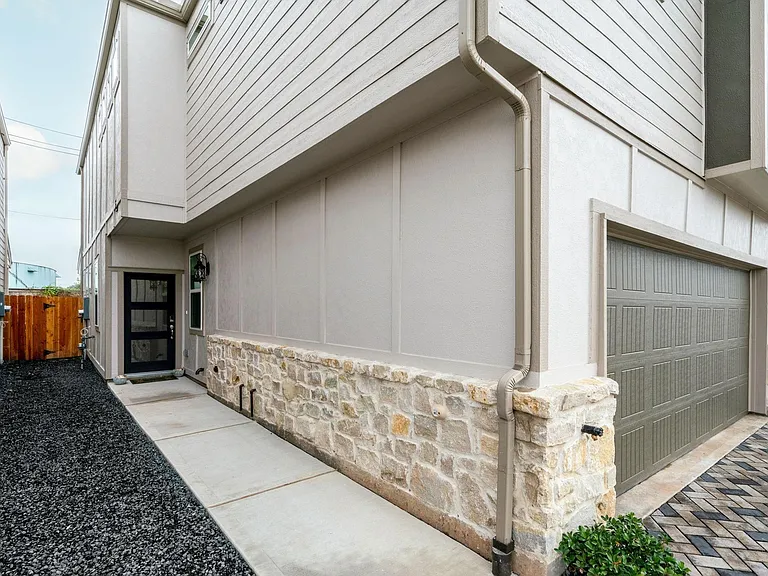 8209 Rising Stream Dr — Photo 5