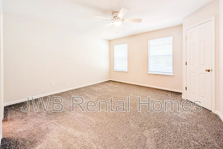 4706 Playpen Dr — Photo 9