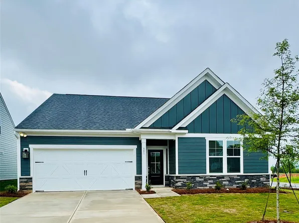 881 Exeter Dr, Sherrills Ford, NC 28673