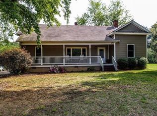 121 Saint Johns Rd, Statesville, NC 28677