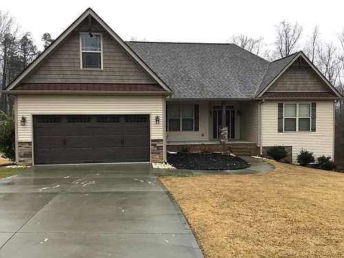 105 Amber Oaks Dr Photo 1