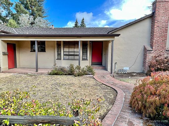 5th image of 1110 Hidden Oaks Dr