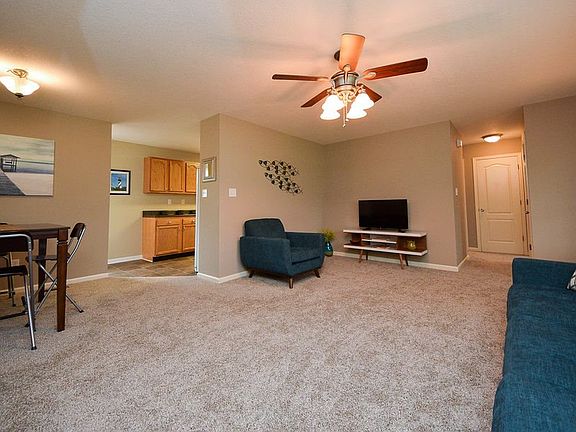 3rd image of 245 Fern Dr SE