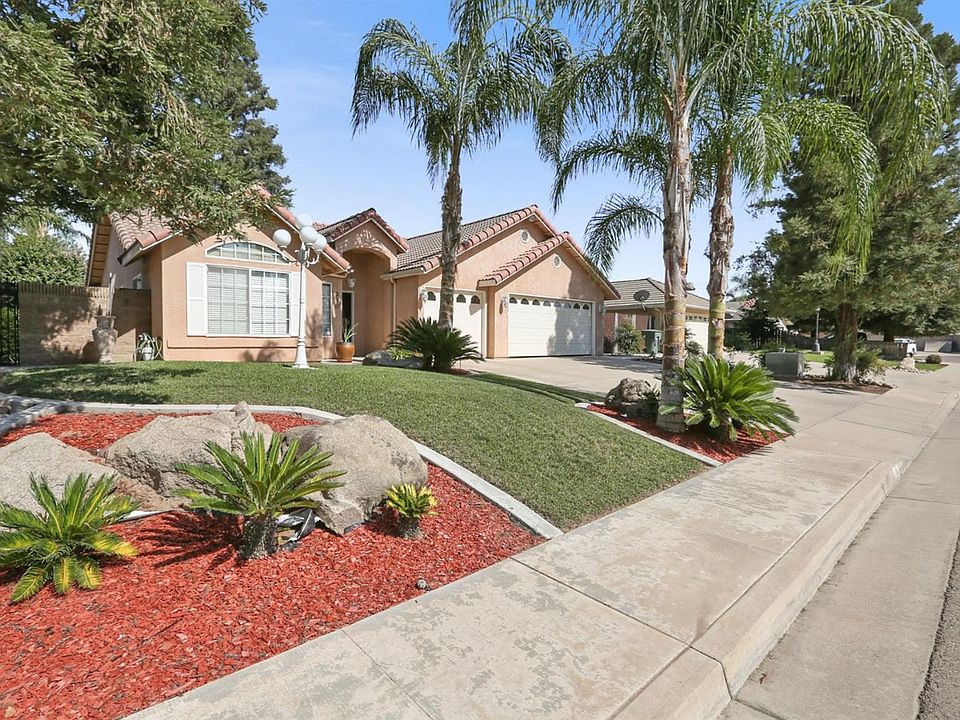 1st image of 310 S Citrus Ct