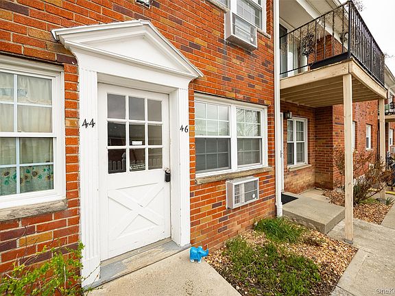 4th image of 6 Colonial Rd APT 44