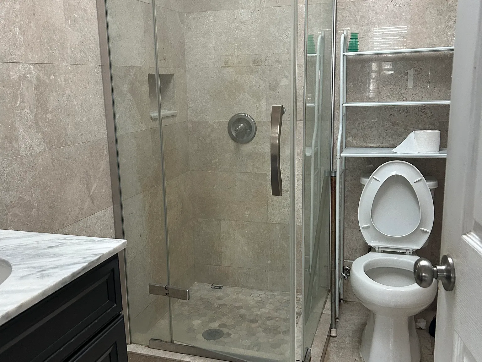 2 bed, $2,500 — Photo 4