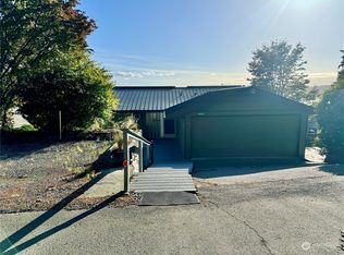 6814 Hemlock Dr NW, Marysville, WA