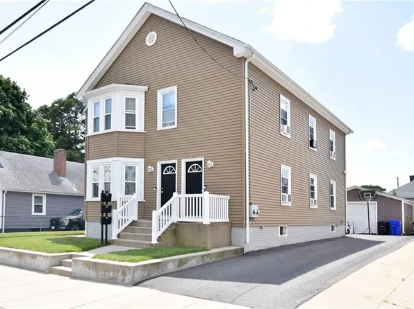 72 Perrin Ave, Pawtucket, RI 02861