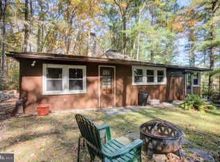 9842 Golf Course Rd, Fayetteville, PA 17222