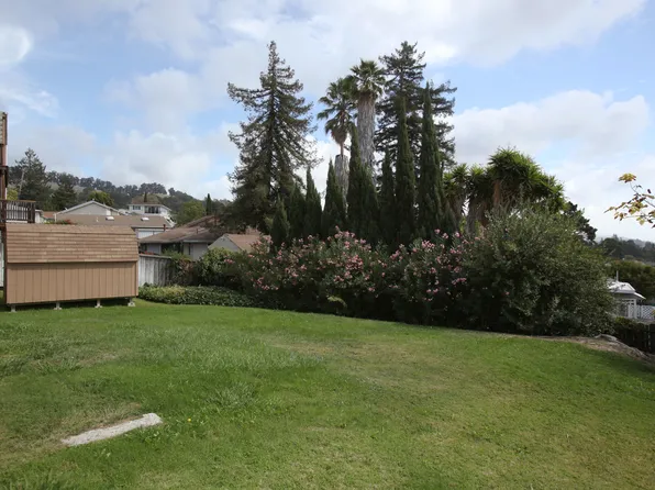 2107 Placer Dr, San Leandro, CA 94578