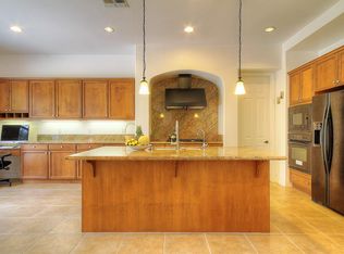 2033 Fairway Oaks Dr, Ripon, CA 95366