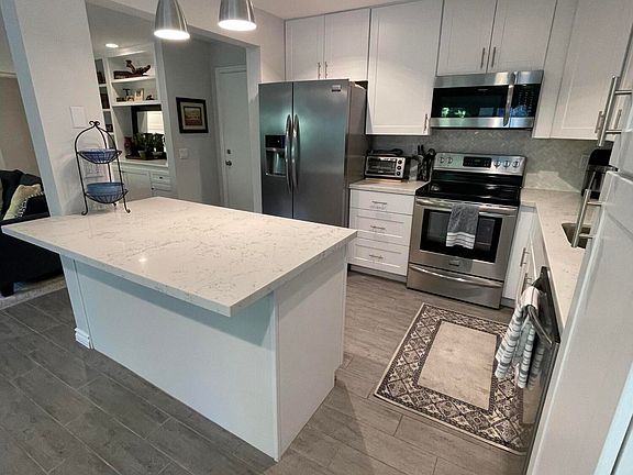 5th image of 255 Sequoia Ct APT 15