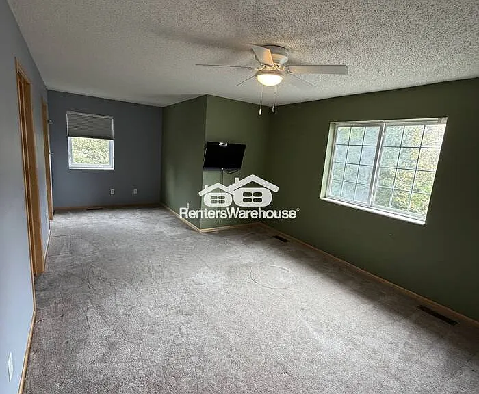 4820 Underwood Ln N #E — Photo 9
