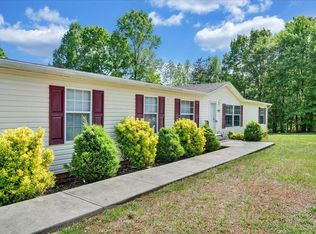 915 Powells Store Rd, Glade Hill, VA 24092