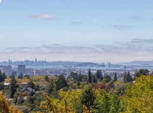 590 Hampton Rd, Piedmont, CA 94611