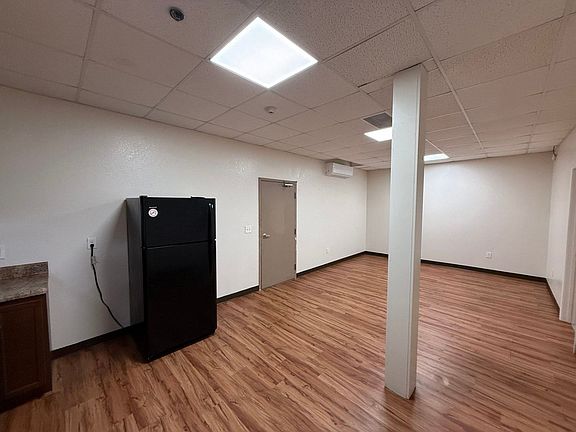 4th image of 431 Devonia St #44