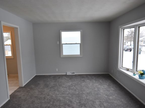 5th image of 1107 Canterbury Dr