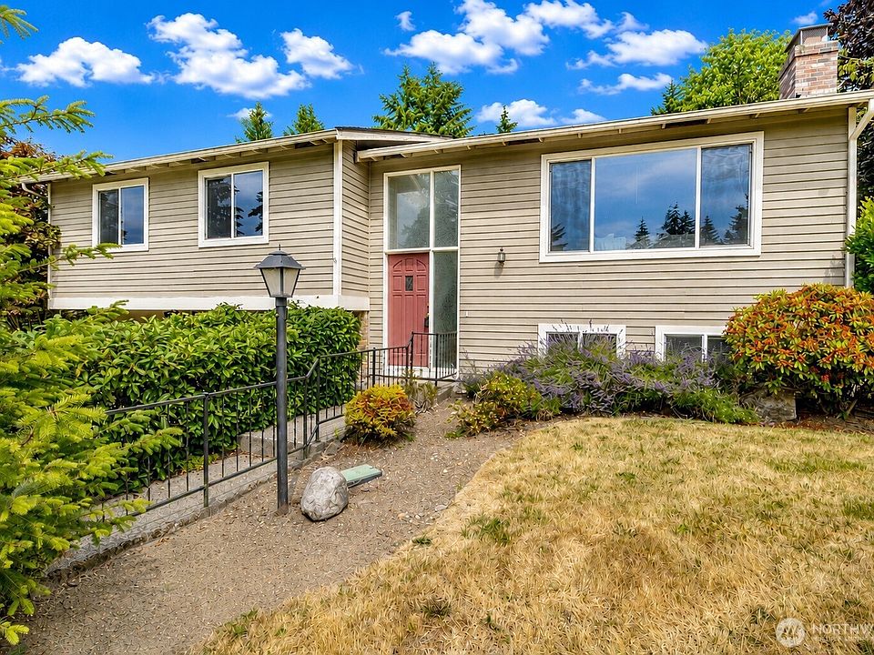 1st image of 32624 35th Avenue SW