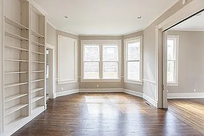 Building Photo - 28 S Idlewild St