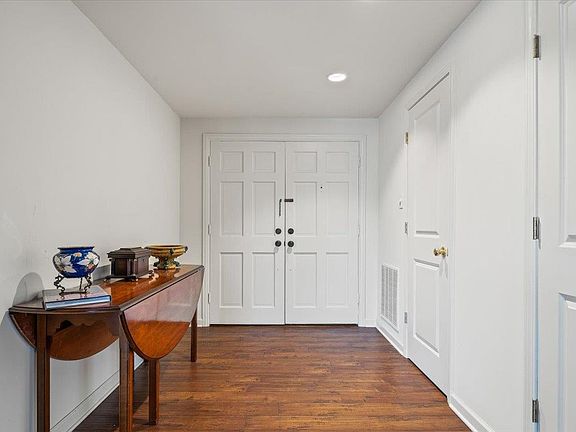 2nd image of 475 N Highland St APT 3G