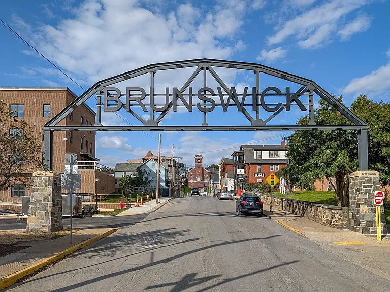 319 E A St #1 — Photo 25