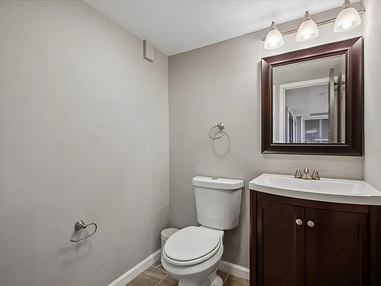 3801 Denfeld Ave — Photo 23