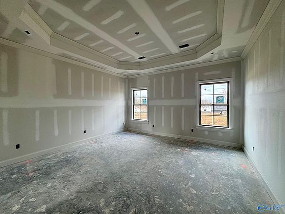 3rd image of 8055 State Line Rd