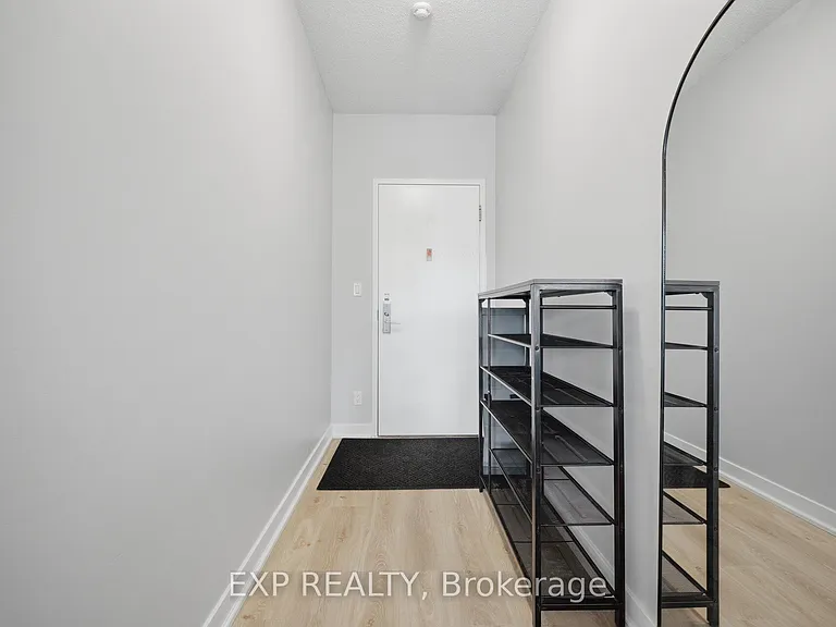 126 Simcoe St #1907 — Photo 5