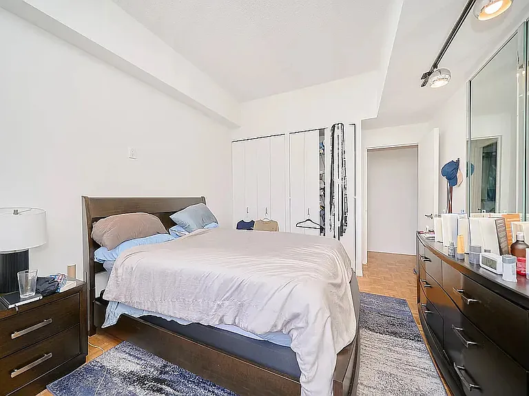 159 E 30th St #9B — Photo 5