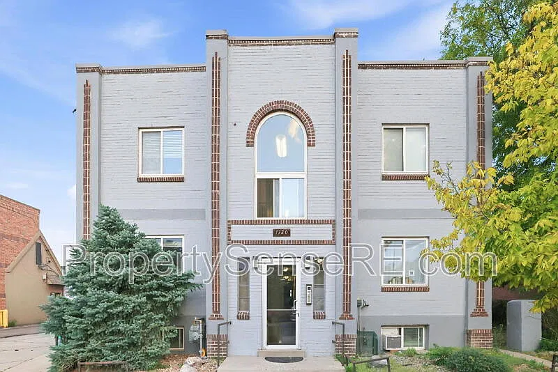 1 bed, 1.0 bath, 400 sqft, $1,275 — Photo 2
