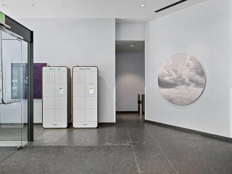 Radian — Photo 22