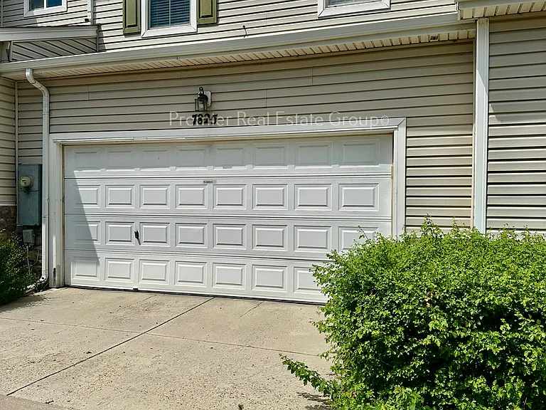 7825 Sandy Springs Point — Photo 13