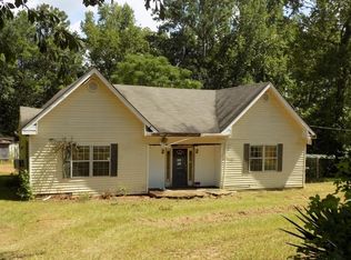 115 Earl Cook Rd, Lagrange, GA 30240