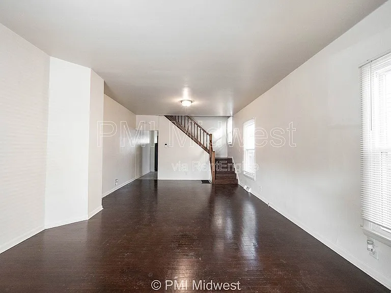264 N Holmes Ave — Photo 2