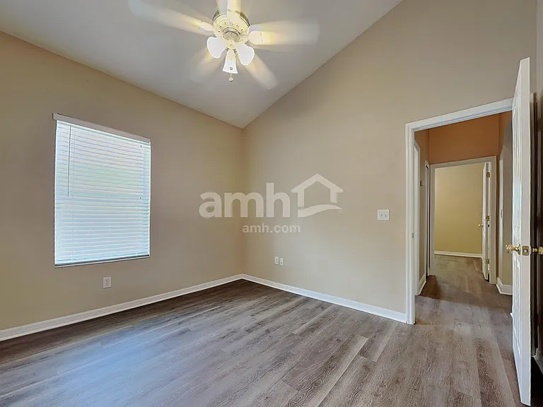 25008 Hyde Park Blvd — Photo 14