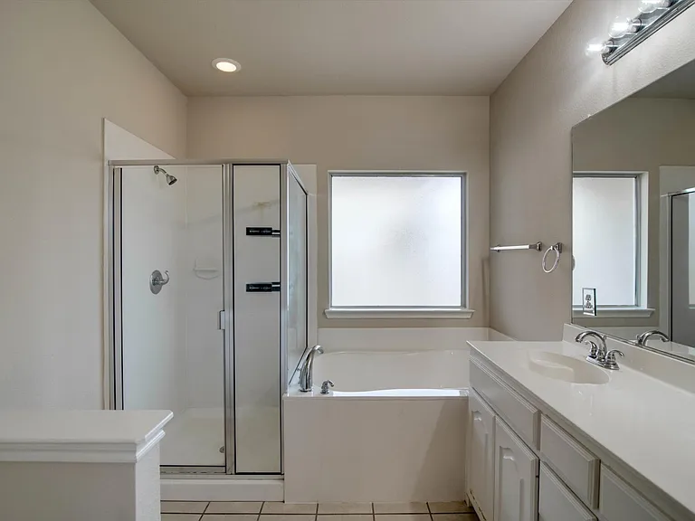 10860 Hawks Landing Rd — Photo 18