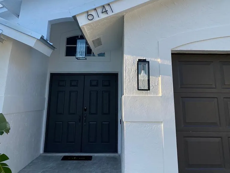 6141 Robinson St — Photo 6