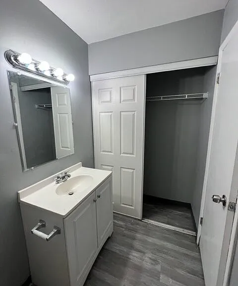 401 Smith St #B9 — Photo 6