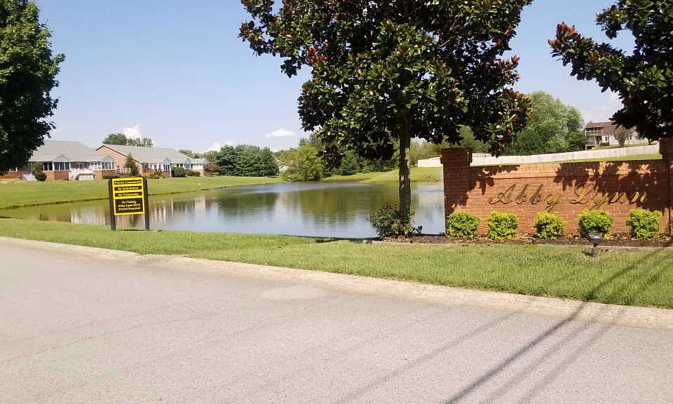 1st image of 15 Abby Lynn Cir