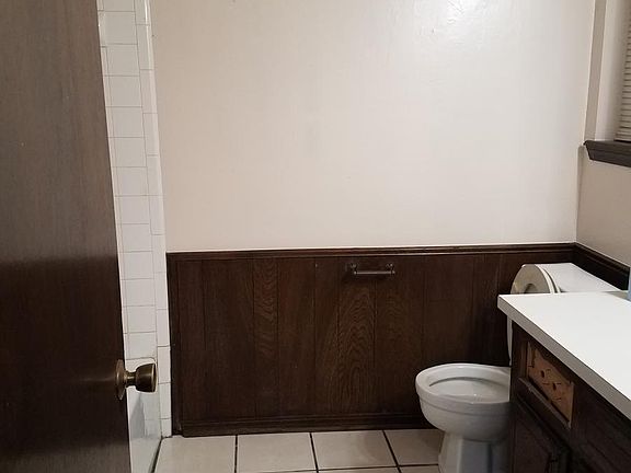 5th image of 2609 SW 82nd St
